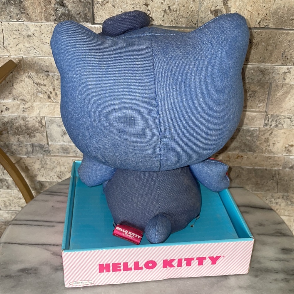 Hello Kitty 🐱 Jean Plush Doll - Picture 3 of 4